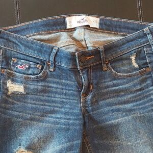 Hollister Women's Dark Blue Ripped Skinny Jeans